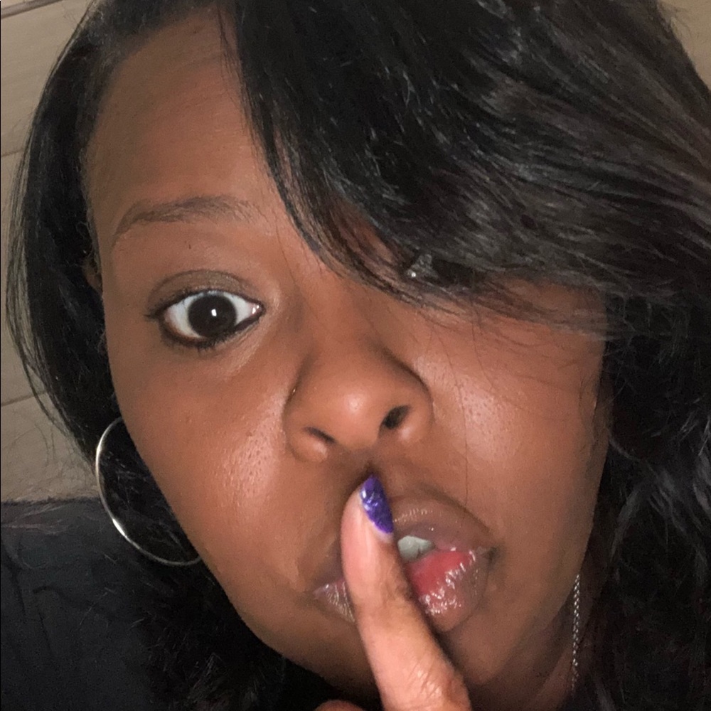 Meet your Posher, Laronda